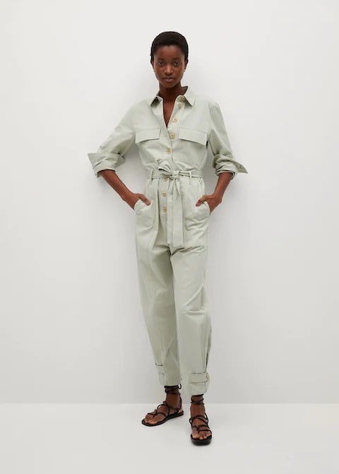 Mono popelín verde agua de Mango. (49,99 euros).