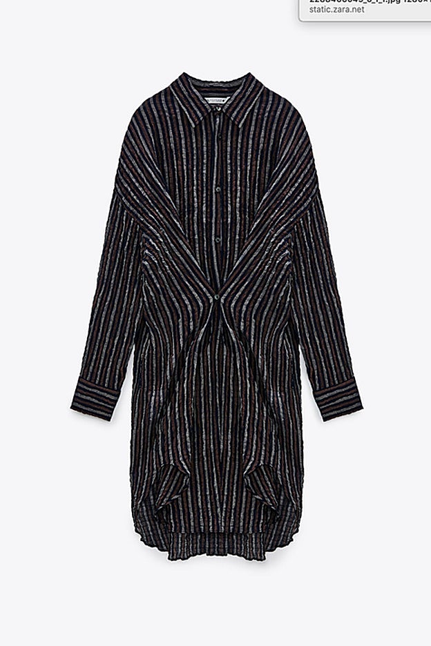 Vestido camisero corto y de rayas de la nueva colección de Zara.
