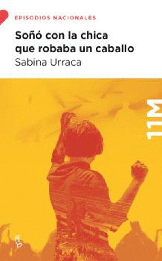 El nuevo libro de Sabina Urraca es una memoria que resonará con toda una generación, y abarca los años entre la Guerra de Irak y los tiempos previos a la pandemia (esos que casi se nos han olvidado ya).
