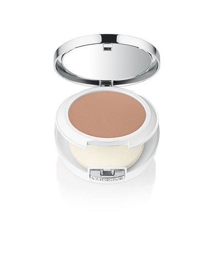 Clinique Beyond Pefecting Powder: un maquillaje compacto en polvo que corrige cualquier tipo de imperfección sobre la pielk: manchas, arrugas, granos... El color se mantiene intacto todo el día y proporciona un look natural que resiste al calor y a la humedad.  Rebajado de 55,08 a 31,15 euros .