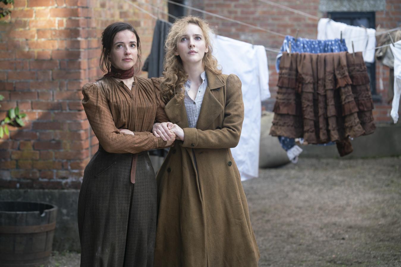 The Nevers. Temporada 1. HBO. 12 de abril.Ambientada en el Londres victoriano, esta serie creada por Joss Whedon (`Buffy, cazavampiros’) narra la historia de un grupo de mujeres que tras un evento sobrenatural ven como han desarrollado habilidades anormales, desde lo maravilloso a lo perturbador. Y para protegerlas estará la misteriosa Amalia True y la joven inventora Penance Adair, que tendrán que enfrentarse a fuerzas brutales deseosas de aniquilar a los de su especie.