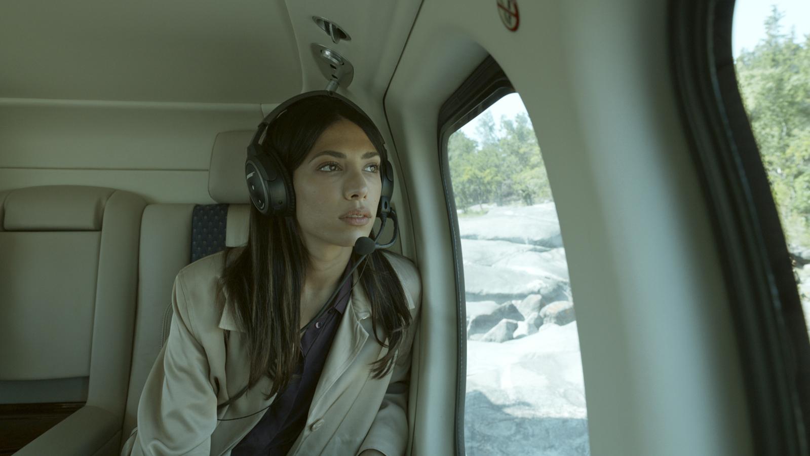 Dinero Fácil. Temporada 1. Netflix. 7 de abril.Esta producción sueca narra en seis episodios la historia de Leya, una joven madre soltera que trata de abrirse paso en el mundo de las “start-up”, a pesar de que la jet set de los emprendedores y el mundo criminal se ha vuelto más despiadada, caótica y brutal. El choque de ambos bandos pondrá a prueba la lealtad y las amistades.