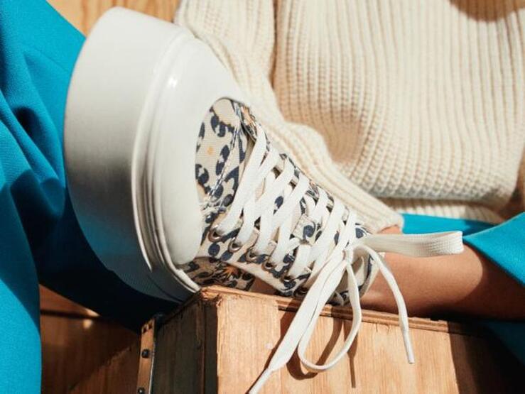 Fotos: Amor por las originales zapatillas que ha lanzado H&M junto a Good News y que son perfectas para primavera