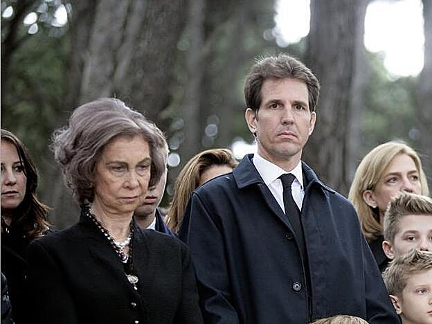 La reina Sofía con Pablo de Grecia.