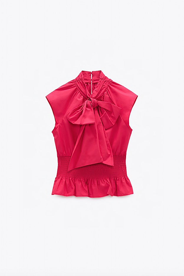 Cuerpo de popelín fucsia para un total look rosa, diponible en Zara.