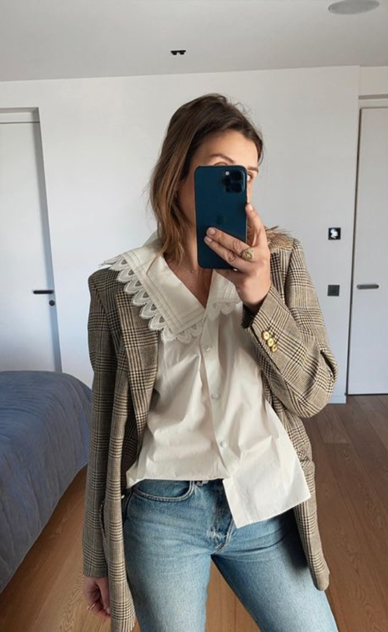 Esta camisa blanca es una de las más deseadas de la nueva colección de Zara (22,99 euros)