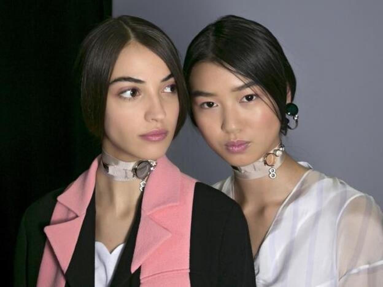 Pincha en la imagen para descubrir las mascarillas faciales con las que poder aportar un plus de hidratación y luminosidad a tu rostro