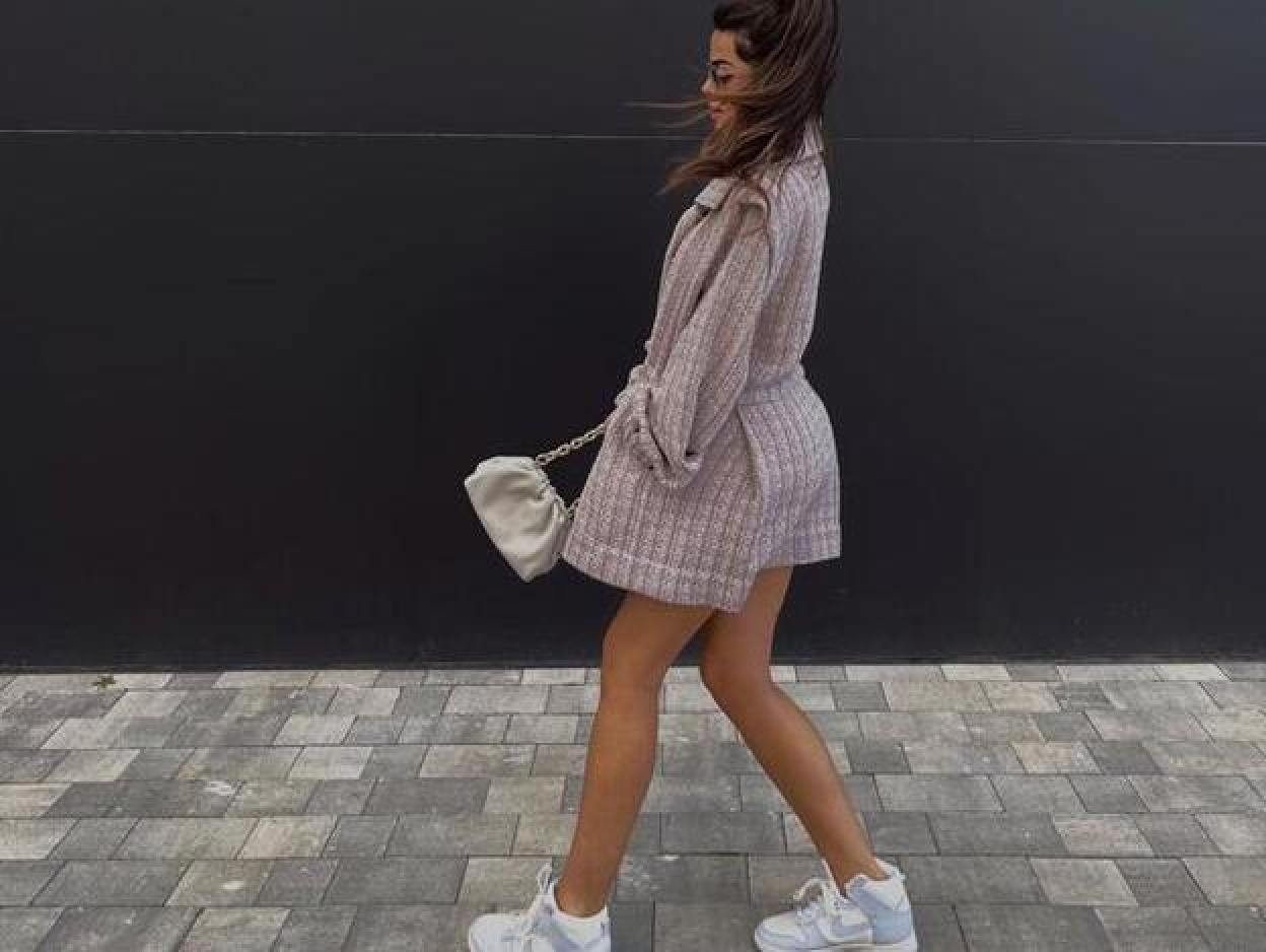 Pincha en la imagen para ver las alpargatas de esparto de nueva temporada que van a ser tus aliadas de los looks de primavera más cómodos y originales (y sabemos dónde están los diseños más bonitos).