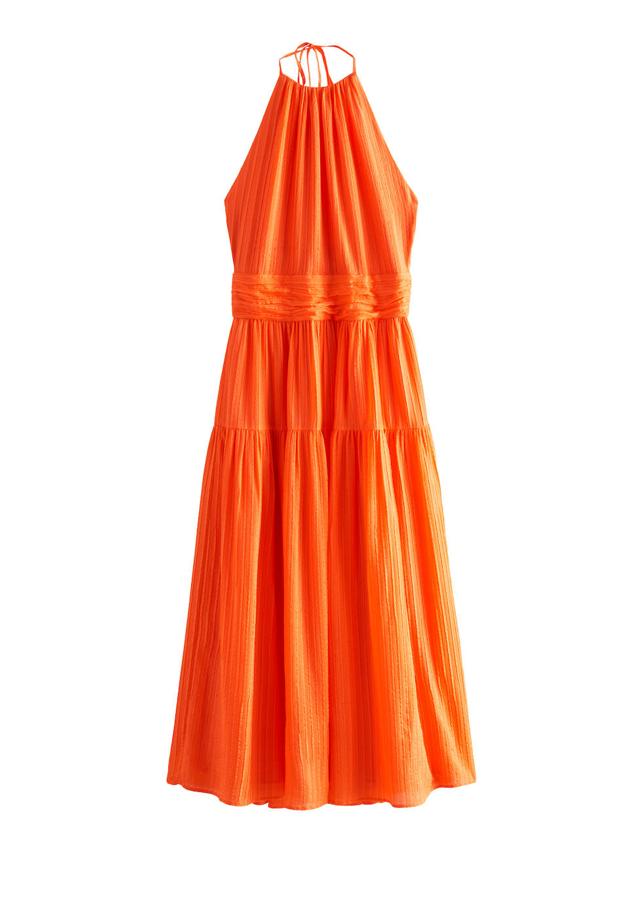 Vestido midi de seda plisada con cuello halter, de la colección cápsula de Rejina Pyo para & Other Stories (179 €).