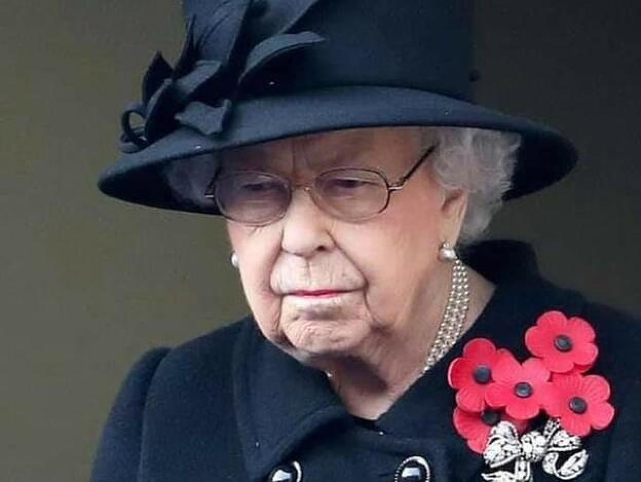 La reina se enfrenta a su momento más triste, el funeral de su esposo. Si quieres ver la vida del duque de Edimbrugo en imágenes, pincha en la foto.