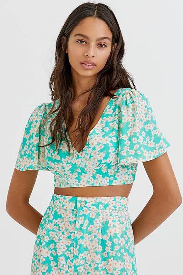 Cómodo y súper favorecedor, este top con espalda descubierta será la clave de muchos de tus looks.