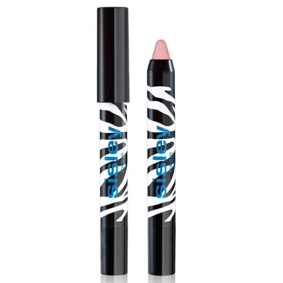 Un todo en uno versátil que combina sombra, lápiz y eyeliner que permite trazar para conseguir con facilidad un liner XXL. Además, su fórmula cuida los párpados gracias a sus ingredientes de origen vegetal. (39,00 euros).