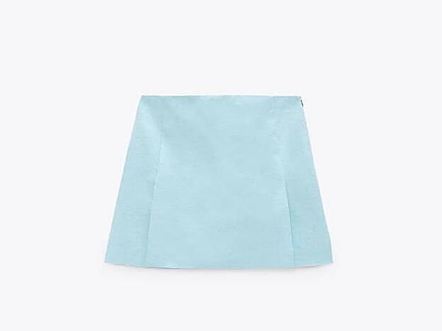 Quizá esta temporada te sorprendas a ti misma haciéndote con una falda pantalón