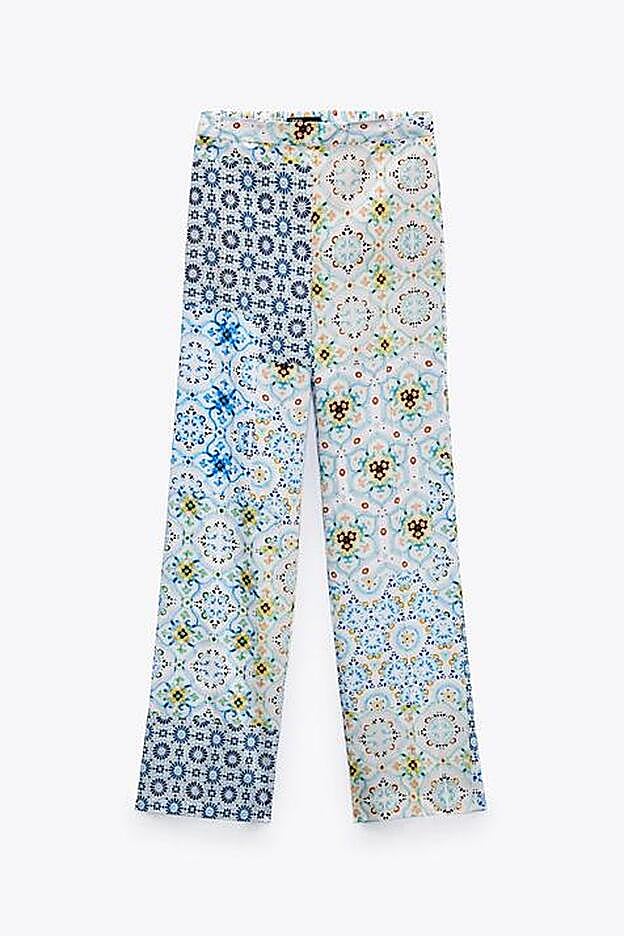 El tejido fluido de este pantalón, su diseño ancho y su cintura elástica hacen que resulte cómodo y de lo más favorecedor. Perfecto para lucir toda la temporada.