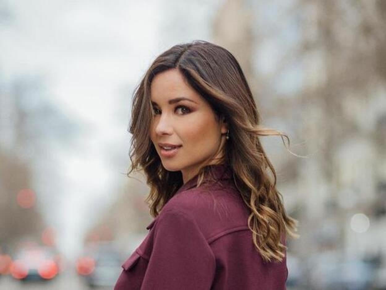 Pincha en la imagen para ver las chaquetas finas que son ideales para el entretiempo y con las que además elevarás tus conjuntos.