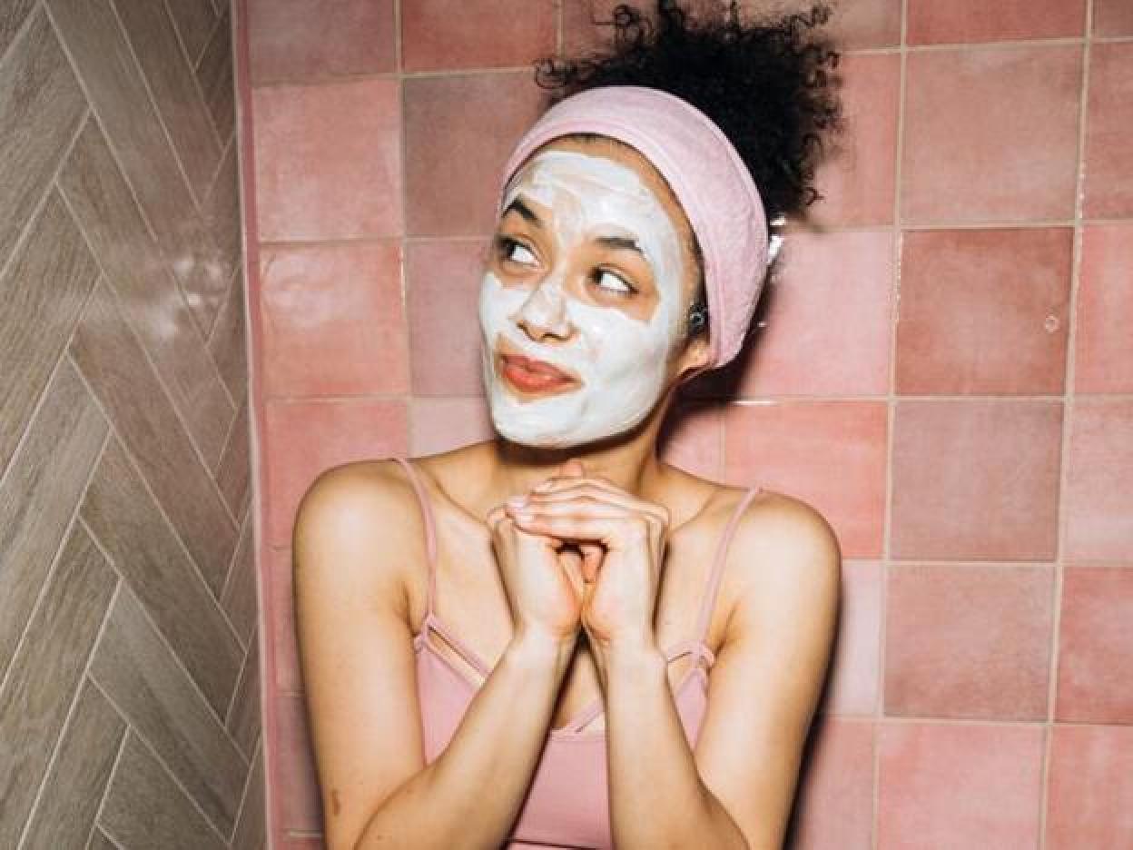 Pincha en la imagen para ver las diez mejores mascarillas purificantes para acabar con los puntos negros.