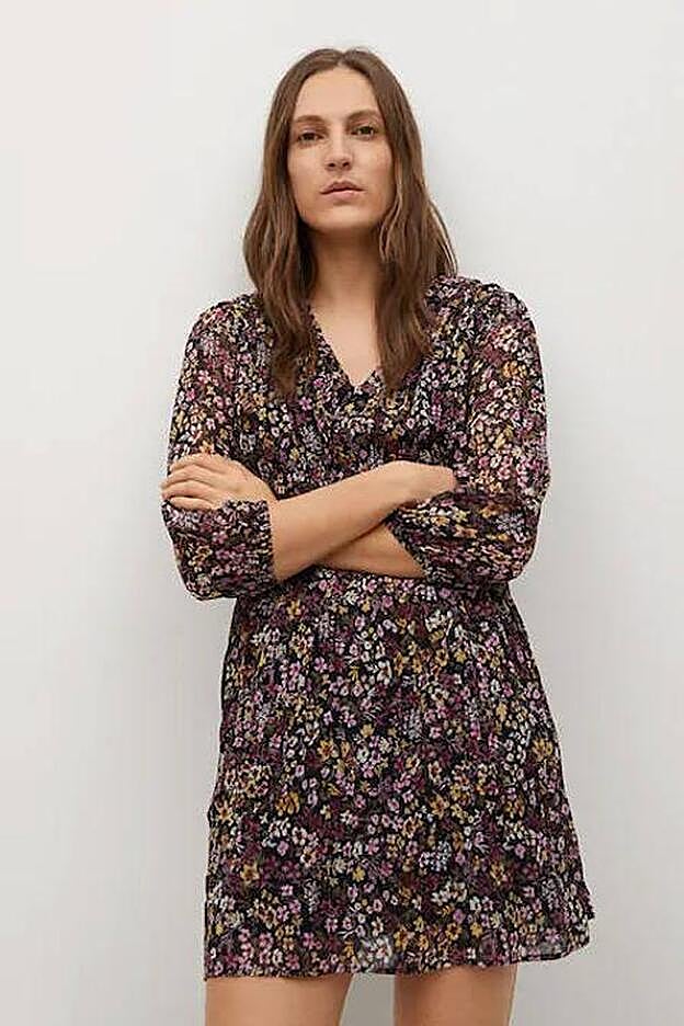 El vestido corto está disponibles en todas las tallas