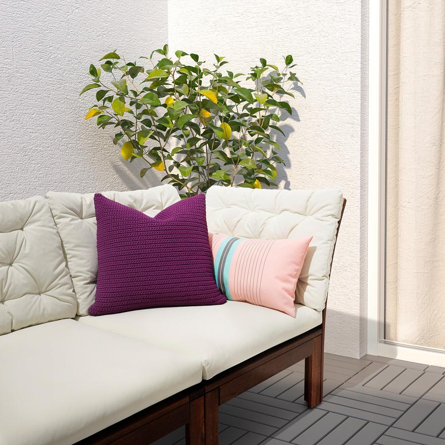 Disponible en morado, azul o verde, esta funda de cojón con medidas de 50x50 centímetros tiene un precio de 17 euros.