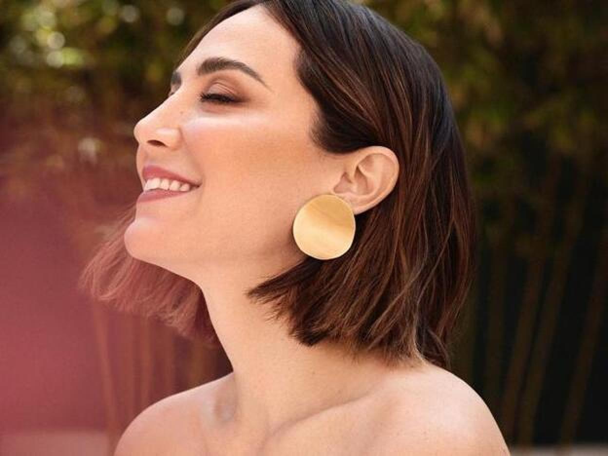 Pincha en la imagen para ver perfumes florales frescos y nada empalagosos que huelen a verano (y son aptos para todos los gustos).