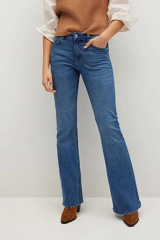 Vaqueros flare de Mango.