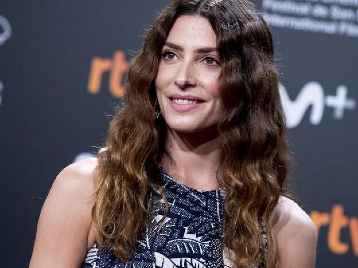 Pincha en la imagen para descubrir todas las cremas y cosméticos de farmacia más baratos que utilizan las famosas para restar años a su rostro.