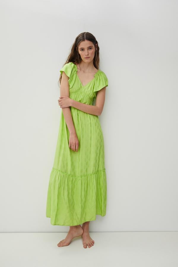 Vestido verde lima con diseño mariposa (25,99 euros).