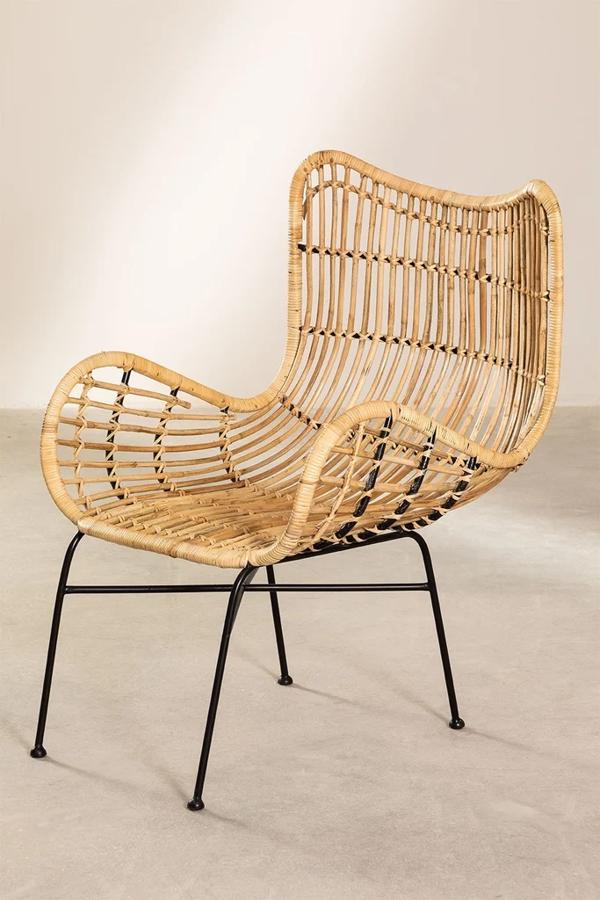 En ratán, esta butaca de grandes dimensiones tiene un precio de 109,95 euros.