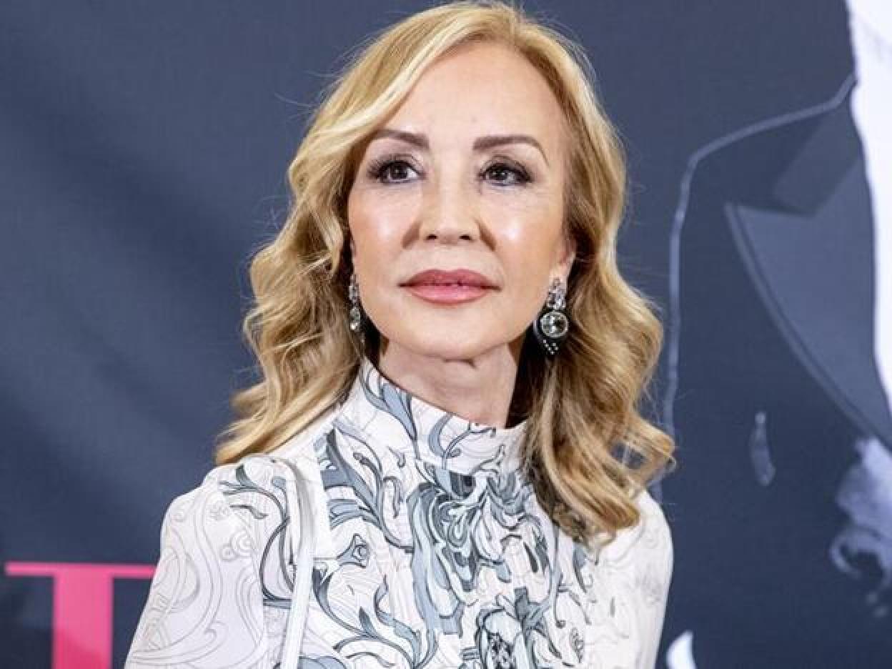 Pincha en la imagen para ver perfumes florales frescos y nada empalagosos que huelen a verano (y son aptos para todos los gustos).