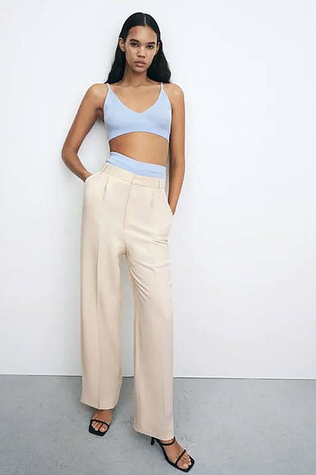 Los pantalones con pinzas cuestan 29,95 €