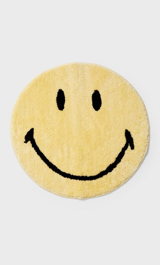 Alfombra de smiley (12,99 euros).