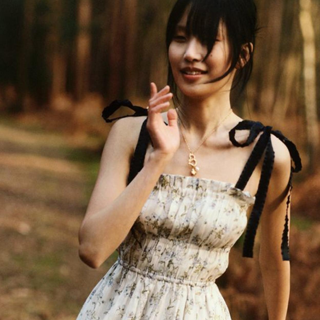 Pincha en la foto para ver los 7 vestidos románticos más impresionantes del low cost: lo que necesitas para empezar a tope la primavera.