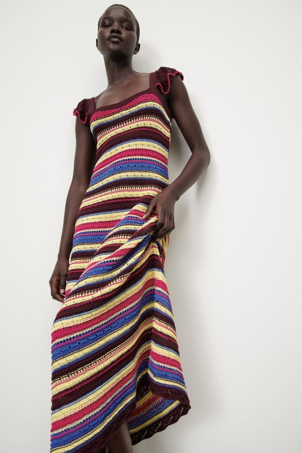 Vestido de punto de rayas de Zara (29,99 euros)