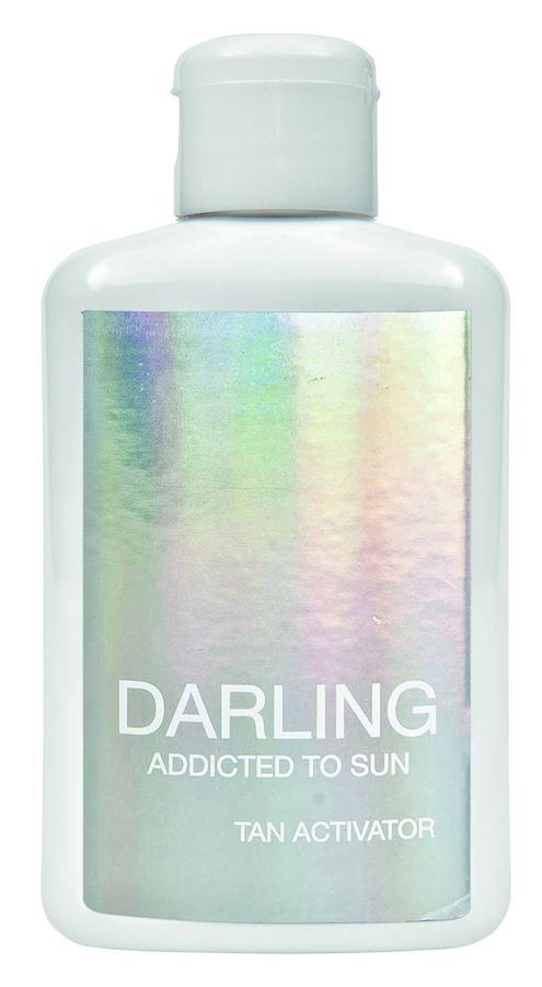 Darling. Tan activator con aroma a Monoï de Tahití (35 €).