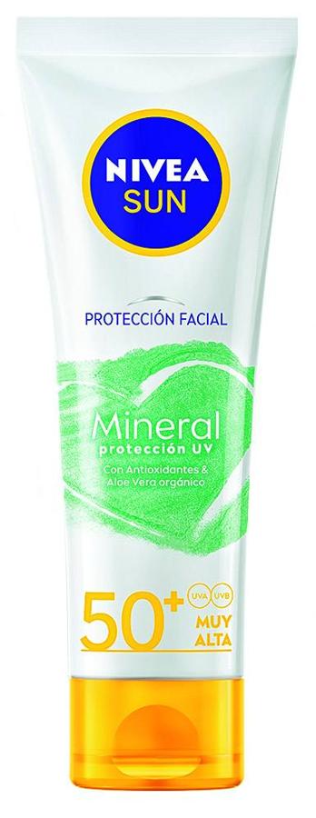 Nivea. Protección facial mineral con aloe vera (10,99 €).