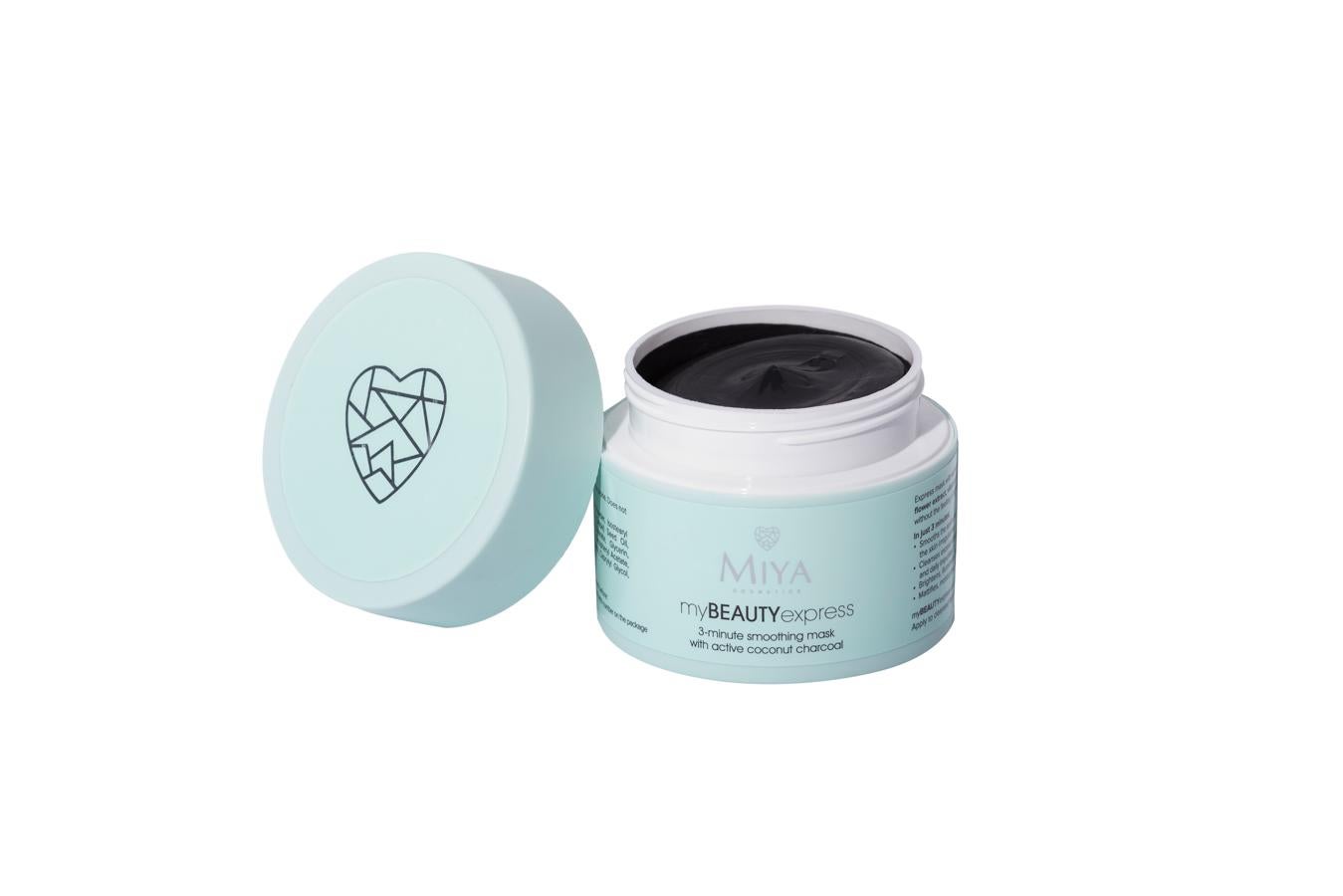 MyBEAUTYexpress de Miya Cosmetics es todo lo que necesitas para sentir una piel suave, limpia, luminosa y renovada en tan solo tres minutos. Tiene una fórmula con coco activo, arcilla blanca, aceite de semilla de uva, extracto de flor de manzanilla, vitamina E y provitamina B5 que alisa, limpia e hidrata instantáneamente. Después de una sola aplicación, puedes ver como la piel está más uniforme, limpia y libre de exceso de sebo e impurezas. (10,95 euros)