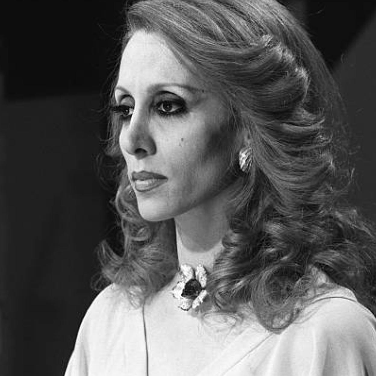 Pincha en la foto de Fairuz para ver 12 cantantes que perdieron la voz.