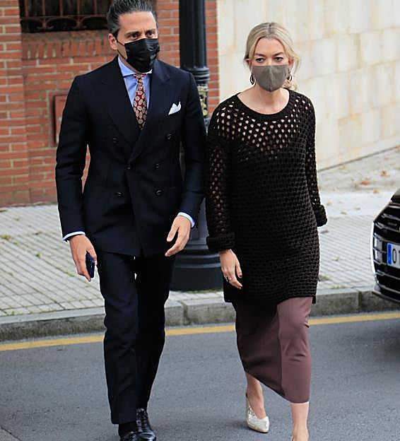 El look de invitada de Marta Ortega en la boda VIP de sus amigos Pedro Bravo y Carlota Pérez Pla, en Gijón.