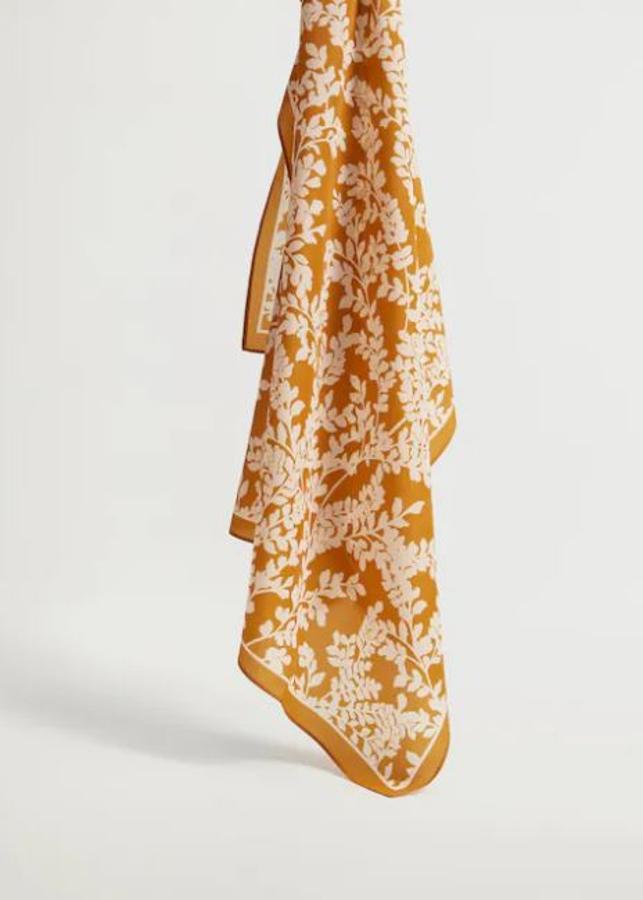 De Mango (9,99 euris).