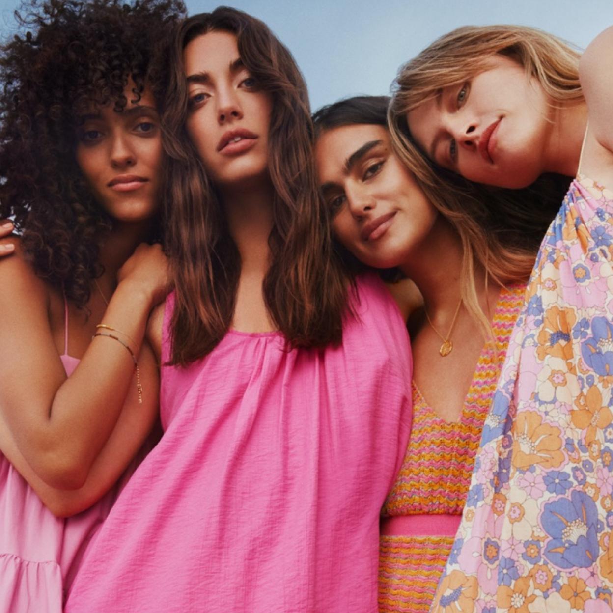 Pincha en la imagen para conocer los cosméticos de cosmética coreana para mayores de 40 que mantendrán tu piel tersa y luminosa. 