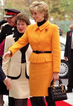 Imagen secundaria 2 - 23 looks de Diana que nunca pasarán de moda