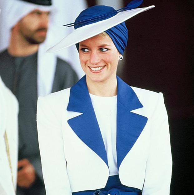 Imagen principal - 23 looks de Diana que nunca pasarán de moda