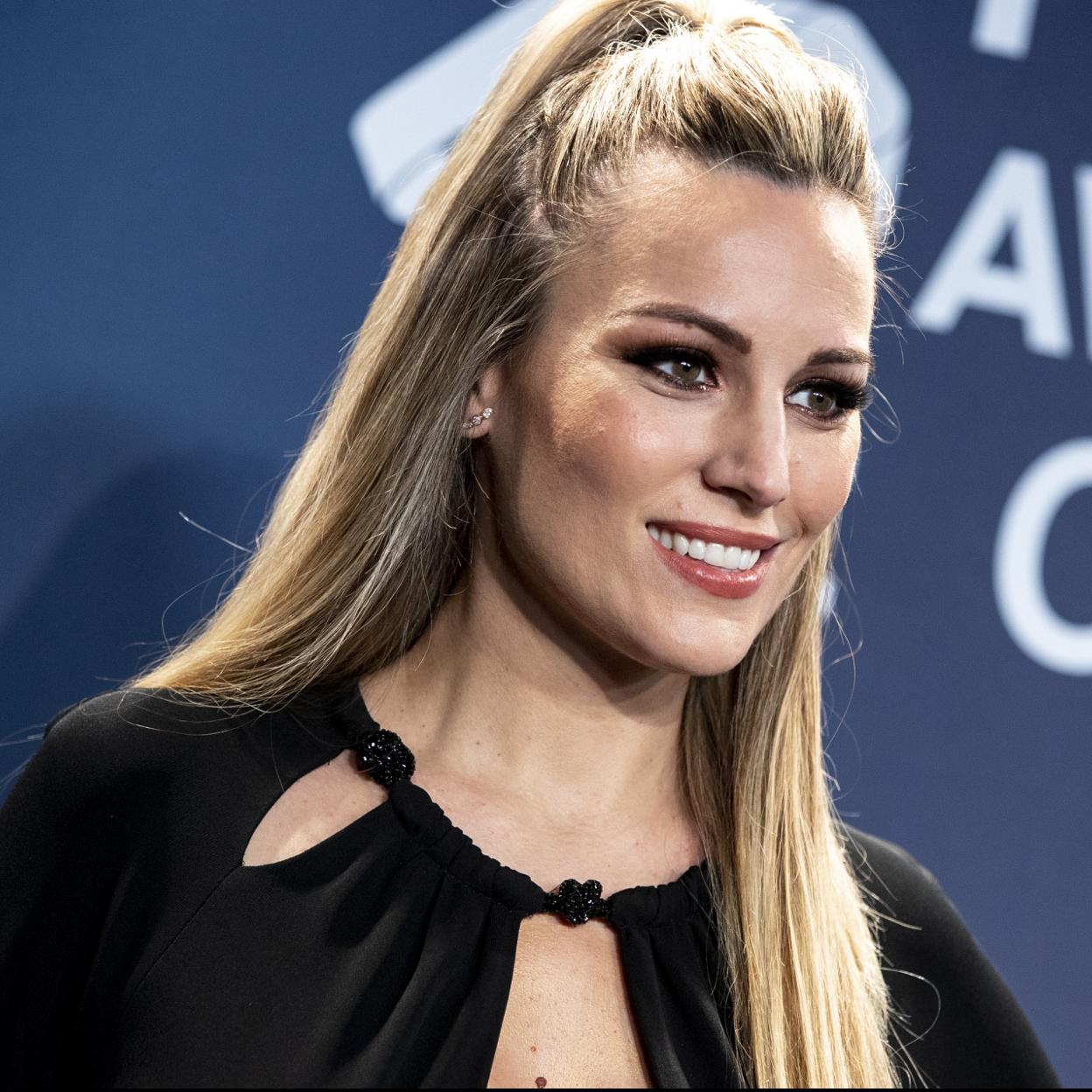 Pincha en la imagen para ver los cortes de pelo más estilosos para el verano que no tendrás que secar cuando salgas de la ducha.