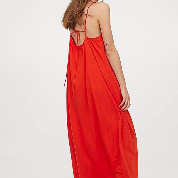 El vestido de H&M está disponible en varios colores