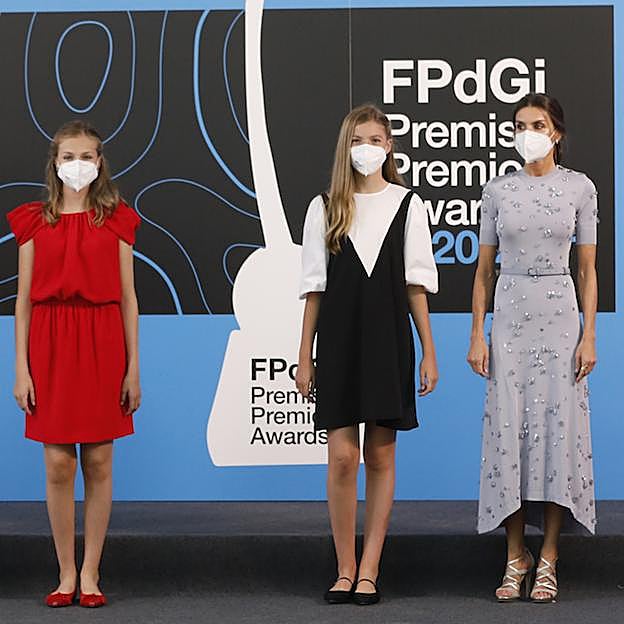 La reina Letizia llevó un vestido de Nina Ricci a la entrega de los Premios Princesa de Girona.