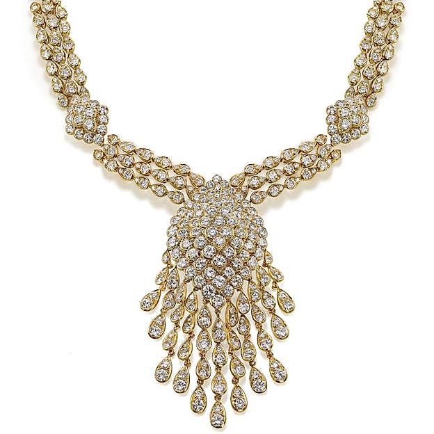 Desde el año 2000, Circa ha sido el comprador internacional líder de diamantes, alta joyería y relojería de segunda mano. Entre sus últimos hallazgos destaca el collar de diamantes de Van Cleef & Arpels.