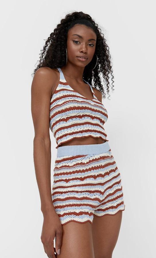 De tiro alto y cintura elástica, estos shorts de crochet en varios colores tienen ahora un precio de 9,99 euros (antes 15,99 euros).