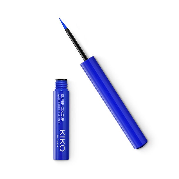 Eyeliner waterproof en tono azul. 4,89 euros