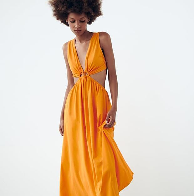 Imagen principal - El vestido viral de Victoria Beckham que arrasa en Instagram sigue sumando copias porque es precioso y favorece muchísimo