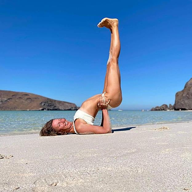 Postura Viparaita Karani sin zafu