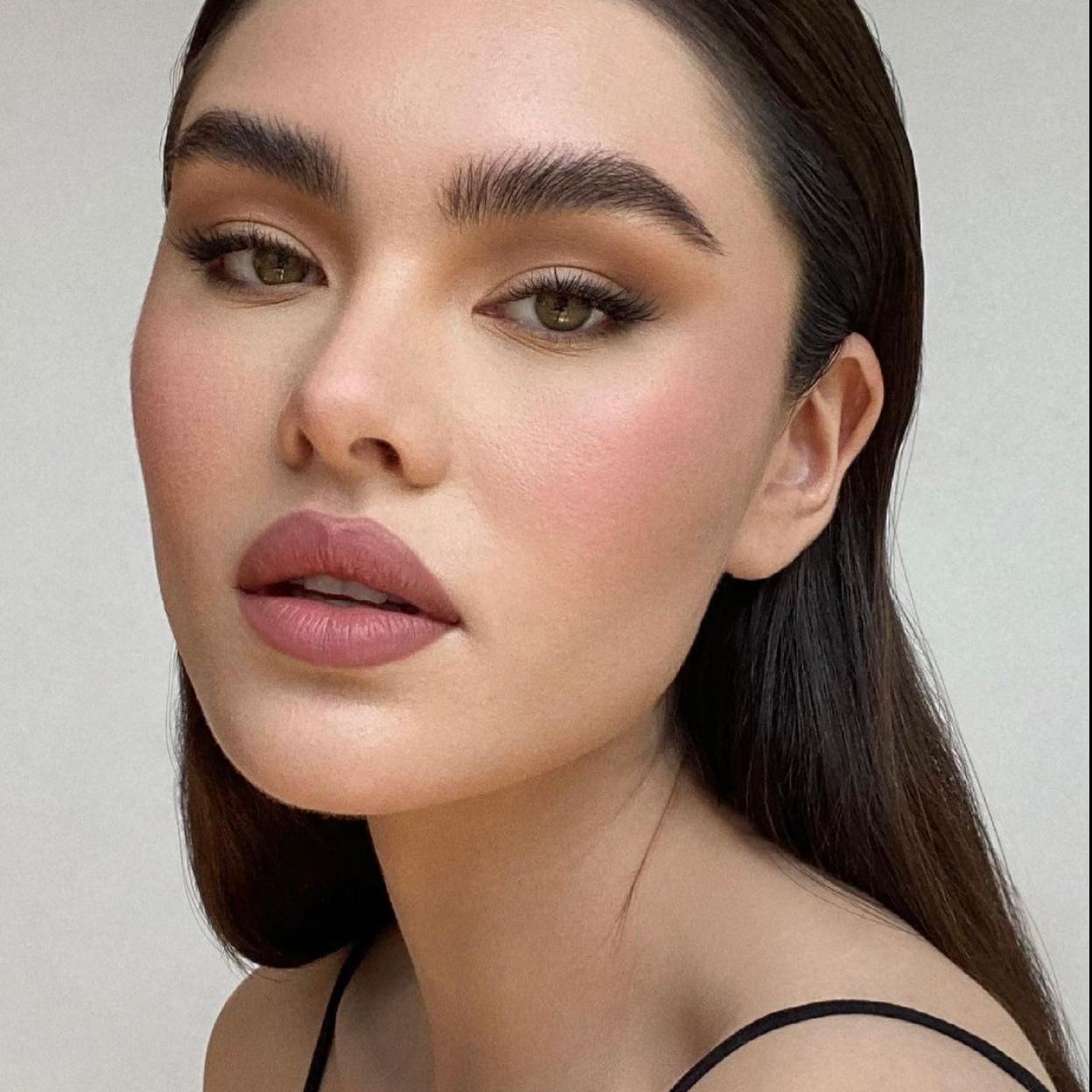 Pincha en la imagen para ver Los mejores polvos de sol bronceadores para dar un moreno natural a tu piel sin tener que usar el autobronceador